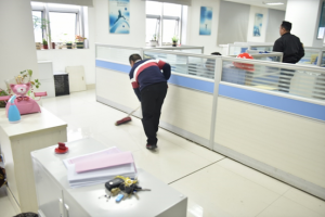 展文明新风——福建9159金莎游艺场开展冬季大扫除