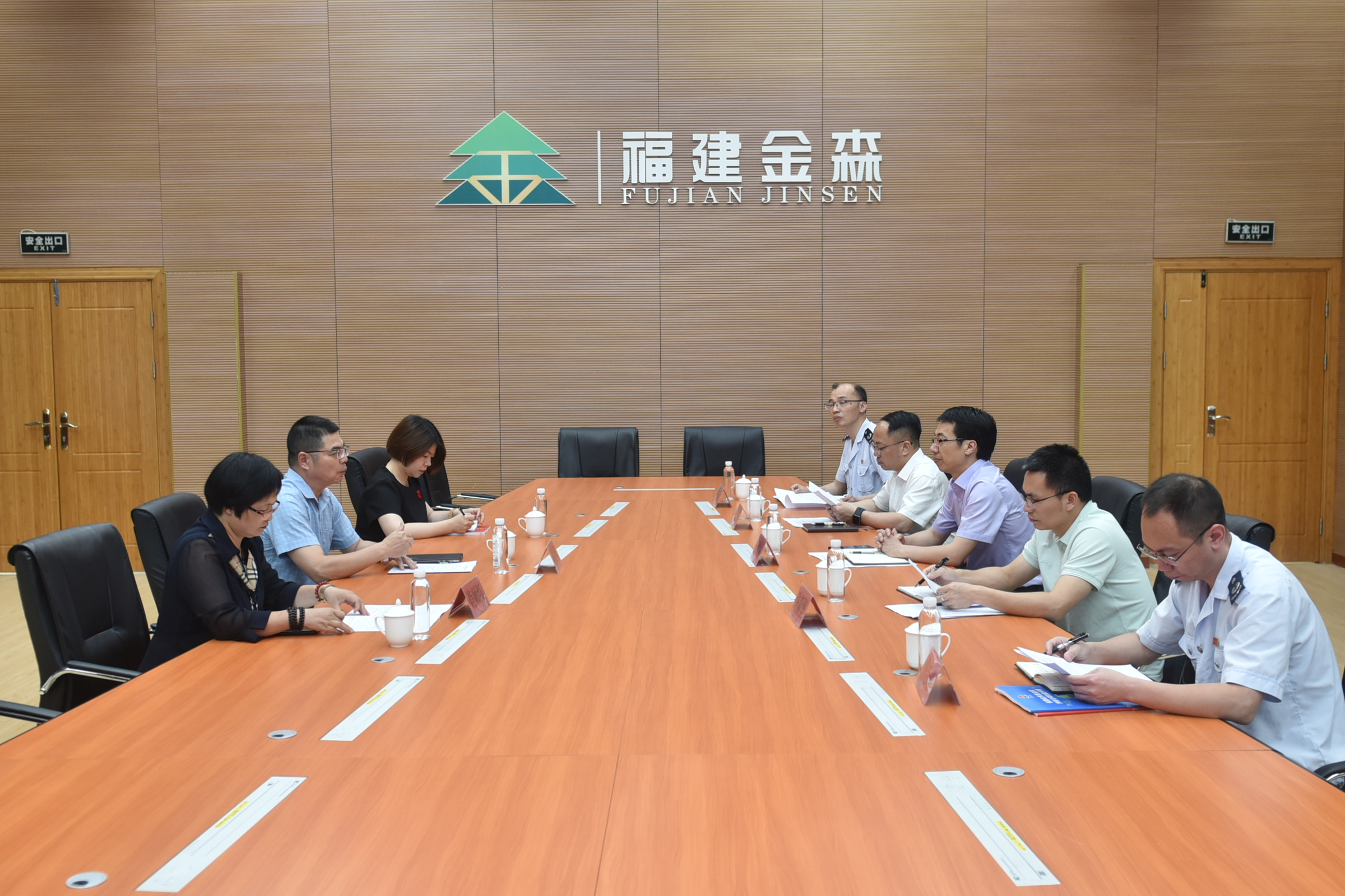 政企携手 共谋区域林业经济发展